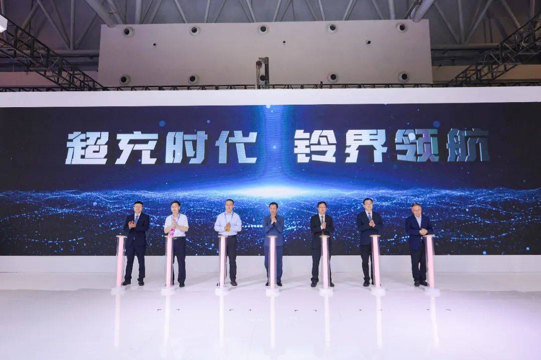 和华为合作!庆铃兆瓦级超充重卡铃界来了