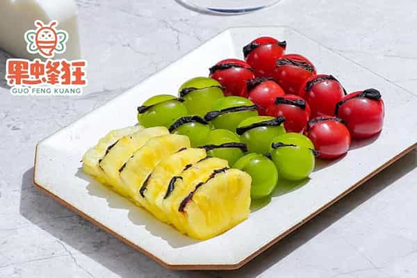 果蜂狂水果捞菜品